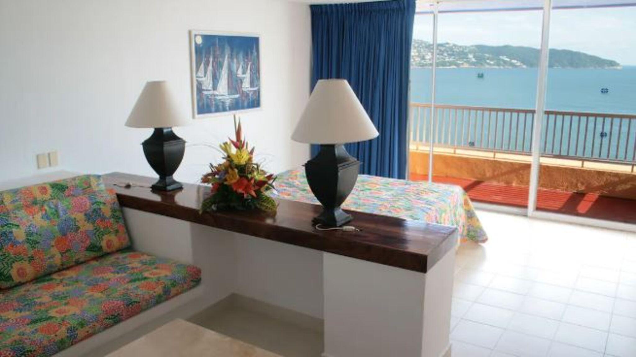 Ritz Acapulco All Inclusive Exterior foto A bedroom at the hotel
